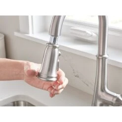 American Standard | Delancey Single Handle Pull-Down Spray Kitchen Faucet -Faucet 4279300 3
