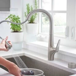 American Standard | Saybrook Single-Handle Pull-Down Dual Spray Kitchen Faucet 1.5 Gpm/5.7 L/min With Filter -Faucet 4902330075 55