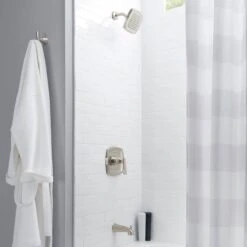 American Standard | Edgemere Tub And Shower Trim Package With 2.5 GPM Single Function Shower Head -Faucet american standard tu018 502 lifestyle view 130