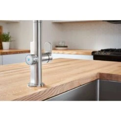 American Standard | Beale 1.5 GPM Single Hole Pull Down Kitchen Faucet With MeasureFill Technology -Faucet b 4931360075 measureindicator
